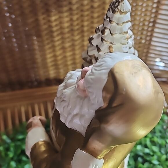 Vintage Matte Gold Tone Santa With Tree & Bell - Picture 10 of 12